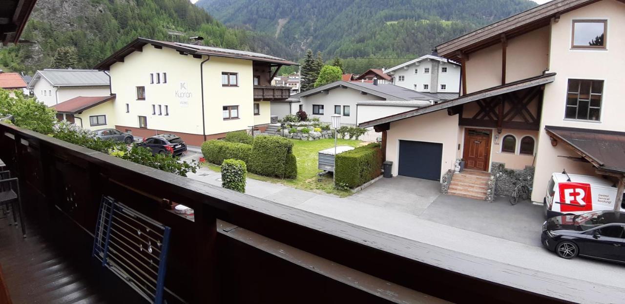 Haus Helene Prantl Apartment Langenfeld Exterior photo